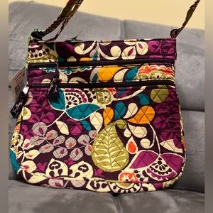 Vera Bradley NWT Plum Crazy Triple Zip Hipster Women's bag
